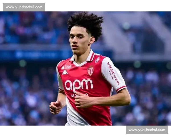 夸安萨体检完成!药厂 3000 万欧签下红军新星,利物浦握 6000 万回购条款